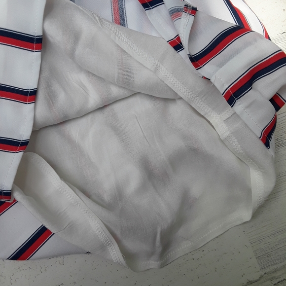 LF| One Way Mini Skirt White, Red, Blue Tie Waist Size 4 - Picture 7 of 8